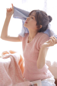 局长含着秘书的小奶头